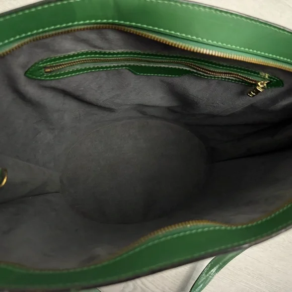 Louis Vuitton Epi - Picture 2 of 11